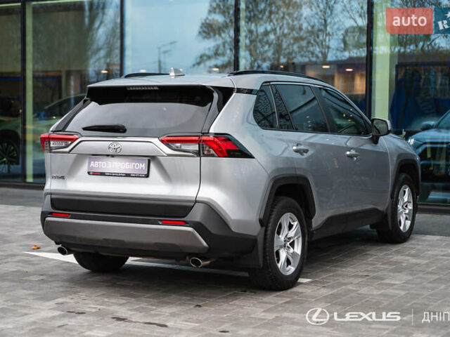 Сірий Тойота РАВ 4, об'ємом двигуна 1.99 л та пробігом 92 тис. км за 23500 $, фото 9 на Automoto.ua