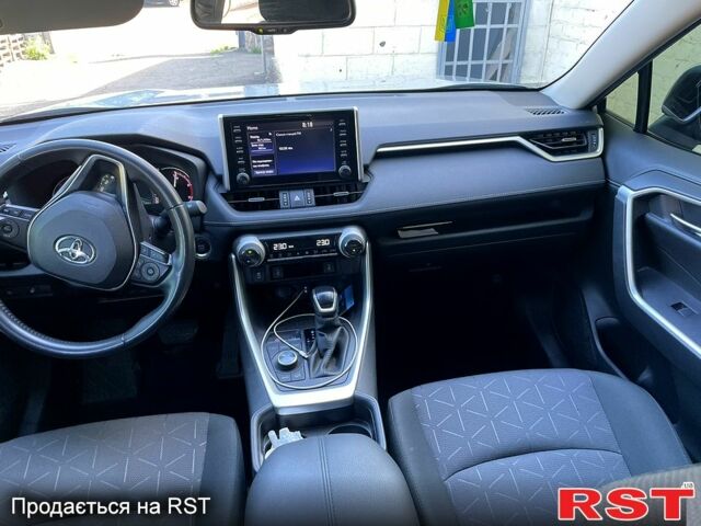 Серый Тойота РАВ 4, объемом двигателя 2 л и пробегом 57 тыс. км за 27000 $, фото 2 на Automoto.ua