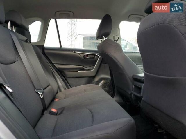 Серый Тойота РАВ 4, объемом двигателя 2.49 л и пробегом 89 тыс. км за 8300 $, фото 10 на Automoto.ua