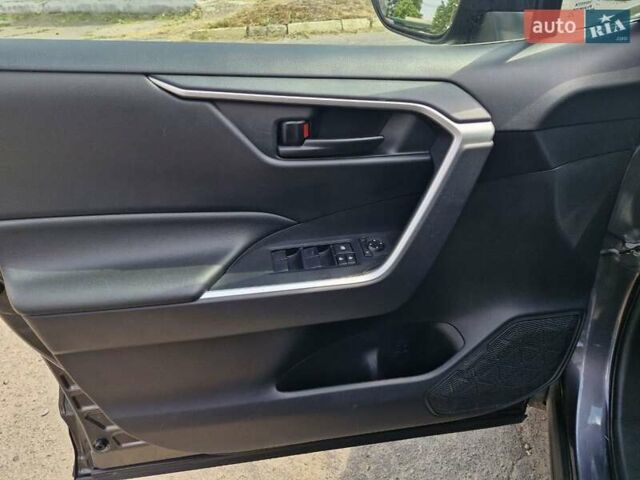 Сірий Тойота РАВ 4, об'ємом двигуна 2.5 л та пробігом 39 тис. км за 24199 $, фото 12 на Automoto.ua