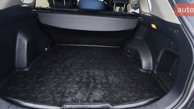 Серый Тойота РАВ 4, объемом двигателя 2.49 л и пробегом 161 тыс. км за 32500 $, фото 6 на Automoto.ua