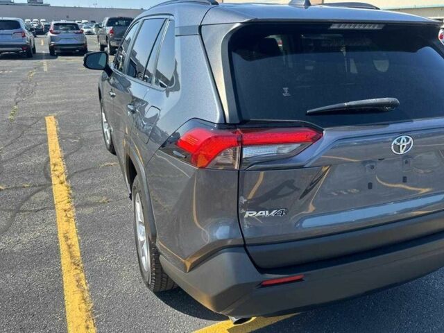 Сірий Тойота РАВ 4, об'ємом двигуна 0 л та пробігом 26 тис. км за 22900 $, фото 1 на Automoto.ua
