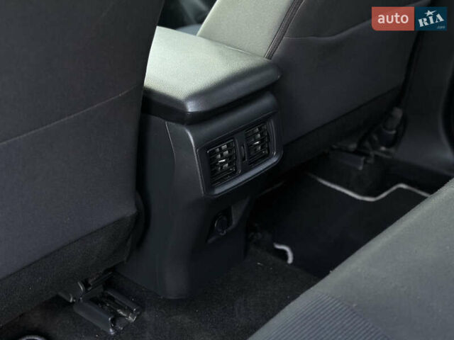 Серый Тойота РАВ 4, объемом двигателя 2.49 л и пробегом 123 тыс. км за 31999 $, фото 50 на Automoto.ua