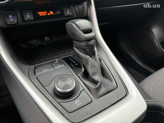 Серый Тойота РАВ 4, объемом двигателя 2.5 л и пробегом 142 тыс. км за 28990 $, фото 25 на Automoto.ua