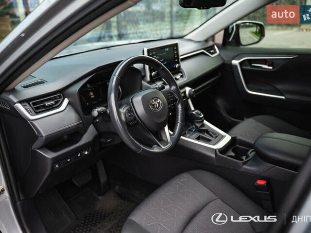 Сірий Тойота РАВ 4, об'ємом двигуна 1.99 л та пробігом 92 тис. км за 23500 $, фото 13 на Automoto.ua