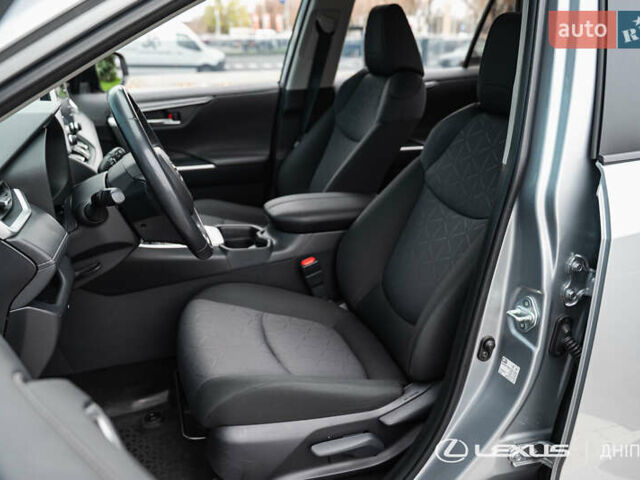 Сірий Тойота РАВ 4, об'ємом двигуна 1.99 л та пробігом 92 тис. км за 23500 $, фото 25 на Automoto.ua