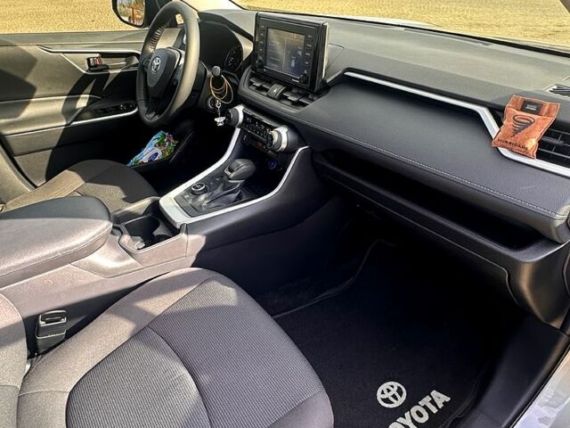 Сірий Тойота РАВ 4, об'ємом двигуна 2.5 л та пробігом 128 тис. км за 28500 $, фото 2 на Automoto.ua