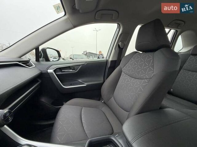 Сірий Тойота РАВ 4, об'ємом двигуна 2.49 л та пробігом 88 тис. км за 28500 $, фото 63 на Automoto.ua