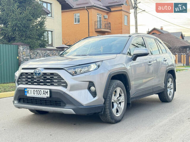 Сірий Тойота РАВ 4, об'ємом двигуна 2.49 л та пробігом 85 тис. км за 31500 $, фото 1 на Automoto.ua