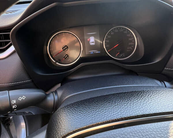 Серый Тойота РАВ 4, объемом двигателя 1.99 л и пробегом 90 тыс. км за 23000 $, фото 7 на Automoto.ua