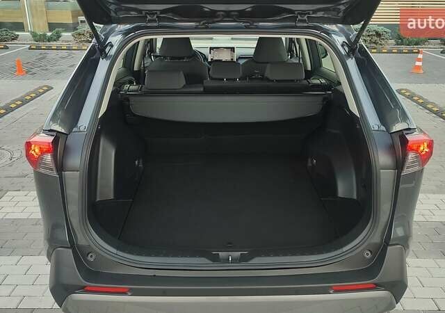 Серый Тойота РАВ 4, объемом двигателя 2.49 л и пробегом 37 тыс. км за 32485 $, фото 9 на Automoto.ua