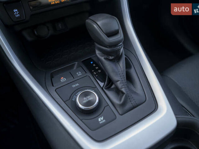 Серый Тойота РАВ 4, объемом двигателя 2.49 л и пробегом 49 тыс. км за 31400 $, фото 30 на Automoto.ua