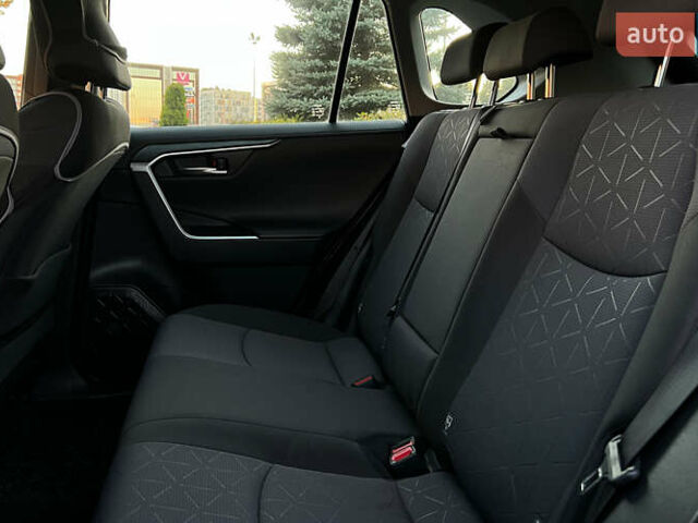 Сірий Тойота РАВ 4, об'ємом двигуна 1.99 л та пробігом 92 тис. км за 28999 $, фото 19 на Automoto.ua