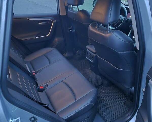 Сірий Тойота РАВ 4, об'ємом двигуна 2.49 л та пробігом 91 тис. км за 35000 $, фото 16 на Automoto.ua