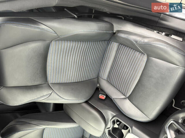 Серый Тойота РАВ 4, объемом двигателя 2.49 л и пробегом 195 тыс. км за 28850 $, фото 15 на Automoto.ua