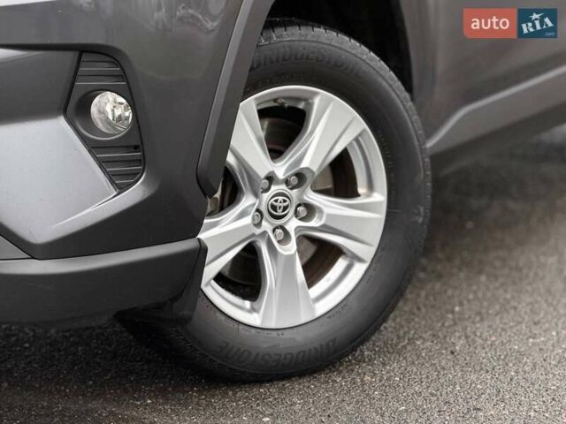 Сірий Тойота РАВ 4, об'ємом двигуна 2.49 л та пробігом 88 тис. км за 28500 $, фото 7 на Automoto.ua