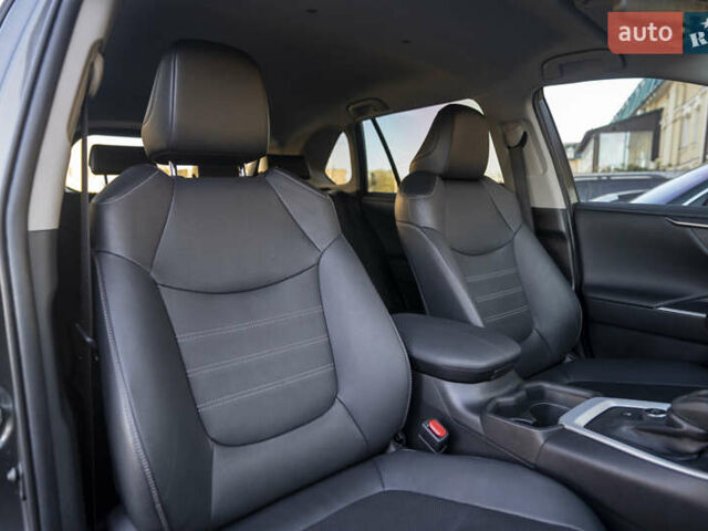 Серый Тойота РАВ 4, объемом двигателя 2.49 л и пробегом 49 тыс. км за 31400 $, фото 39 на Automoto.ua