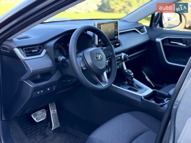 Серый Тойота РАВ 4, объемом двигателя 1.99 л и пробегом 67 тыс. км за 26900 $, фото 14 на Automoto.ua
