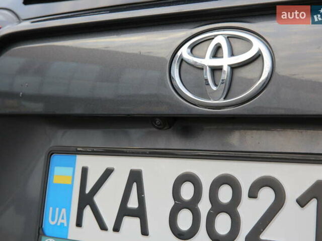 Сірий Тойота РАВ 4, об'ємом двигуна 2.49 л та пробігом 48 тис. км за 30000 $, фото 11 на Automoto.ua