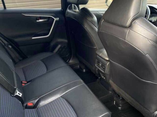 Сірий Тойота РАВ 4, об'ємом двигуна 0 л та пробігом 86 тис. км за 15400 $, фото 18 на Automoto.ua