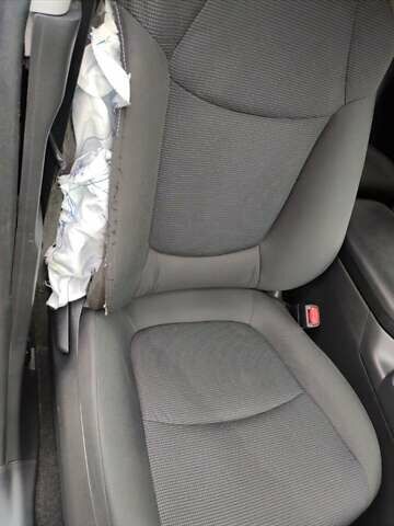 Сірий Тойота РАВ 4, об'ємом двигуна 2.5 л та пробігом 124 тис. км за 15900 $, фото 25 на Automoto.ua