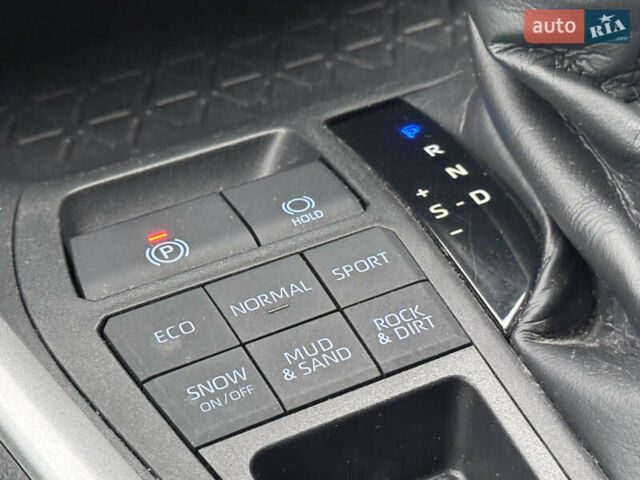 Сірий Тойота РАВ 4, об'ємом двигуна 2.49 л та пробігом 50 тис. км за 26900 $, фото 14 на Automoto.ua