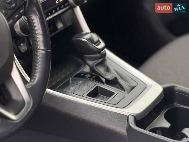 Сірий Тойота РАВ 4, об'ємом двигуна 2.49 л та пробігом 88 тис. км за 28500 $, фото 40 на Automoto.ua