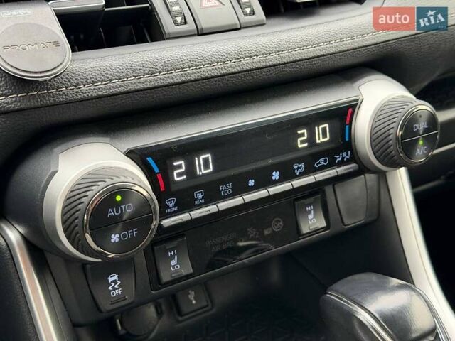 Сірий Тойота РАВ 4, об'ємом двигуна 2.49 л та пробігом 88 тис. км за 28500 $, фото 56 на Automoto.ua