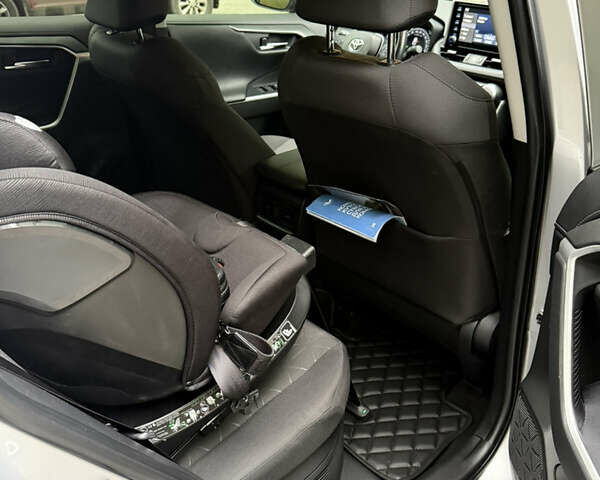 Серый Тойота РАВ 4, объемом двигателя 2.5 л и пробегом 98 тыс. км за 29500 $, фото 23 на Automoto.ua