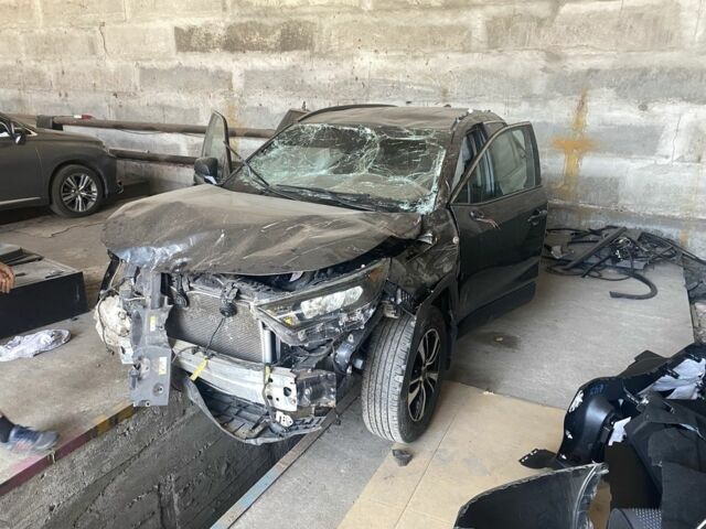 Серый Тойота РАВ 4, объемом двигателя 2.5 л и пробегом 70 тыс. км за 10300 $, фото 6 на Automoto.ua