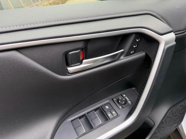 Серый Тойота РАВ 4, объемом двигателя 2.5 л и пробегом 86 тыс. км за 24300 $, фото 19 на Automoto.ua