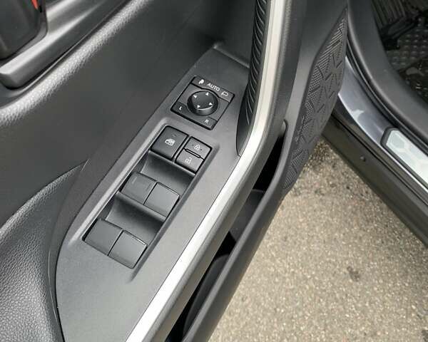 Серый Тойота РАВ 4, объемом двигателя 1.99 л и пробегом 25 тыс. км за 26100 $, фото 7 на Automoto.ua