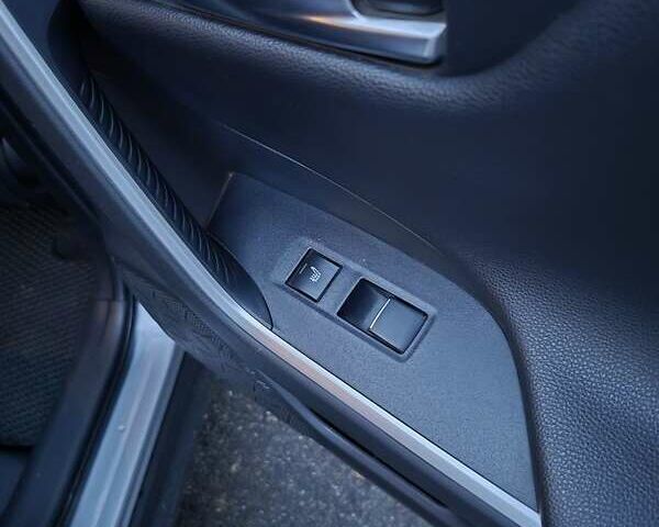 Сірий Тойота РАВ 4, об'ємом двигуна 2.49 л та пробігом 91 тис. км за 35000 $, фото 13 на Automoto.ua