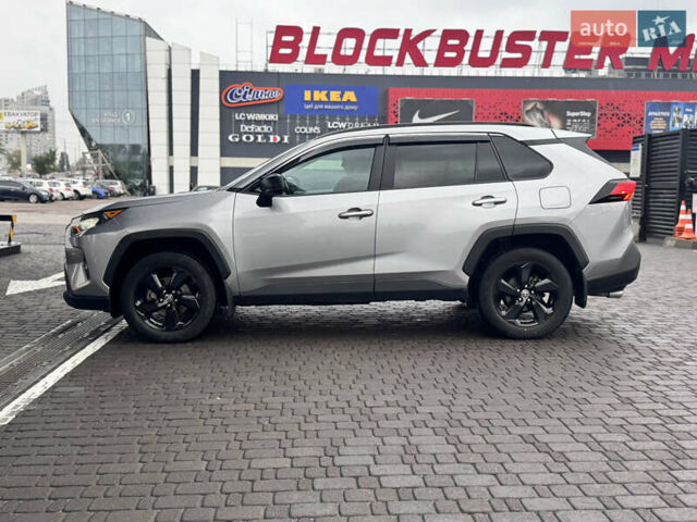 Сірий Тойота РАВ 4, об'ємом двигуна 2.49 л та пробігом 50 тис. км за 26900 $, фото 2 на Automoto.ua