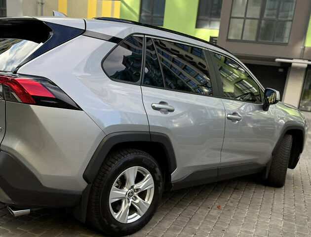 Серый Тойота РАВ 4, объемом двигателя 2.5 л и пробегом 98 тыс. км за 29700 $, фото 5 на Automoto.ua