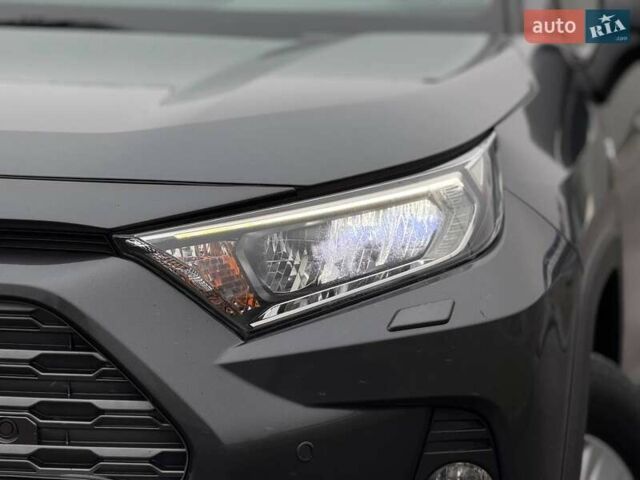 Сірий Тойота РАВ 4, об'ємом двигуна 2.49 л та пробігом 88 тис. км за 28500 $, фото 5 на Automoto.ua