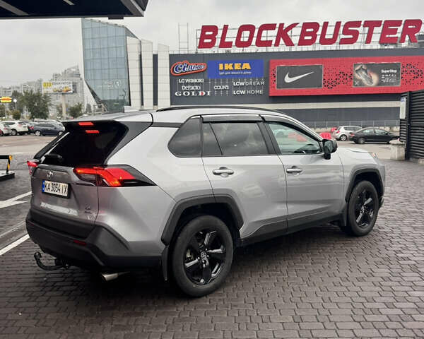 Сірий Тойота РАВ 4, об'ємом двигуна 2.49 л та пробігом 50 тис. км за 26900 $, фото 5 на Automoto.ua