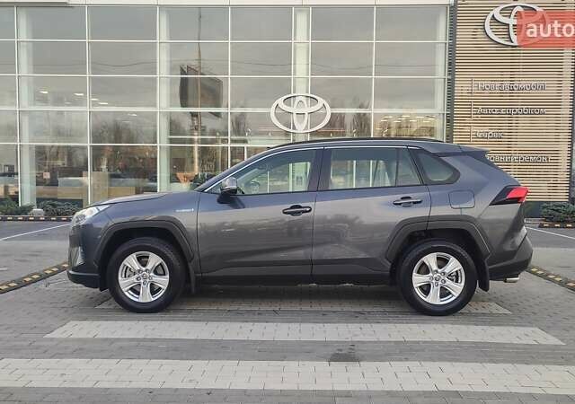 Серый Тойота РАВ 4, объемом двигателя 2.49 л и пробегом 37 тыс. км за 32485 $, фото 2 на Automoto.ua