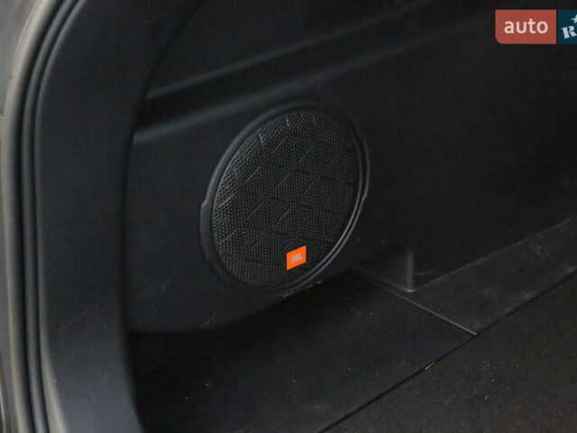 Сірий Тойота РАВ 4, об'ємом двигуна 2.49 л та пробігом 48 тис. км за 30000 $, фото 13 на Automoto.ua