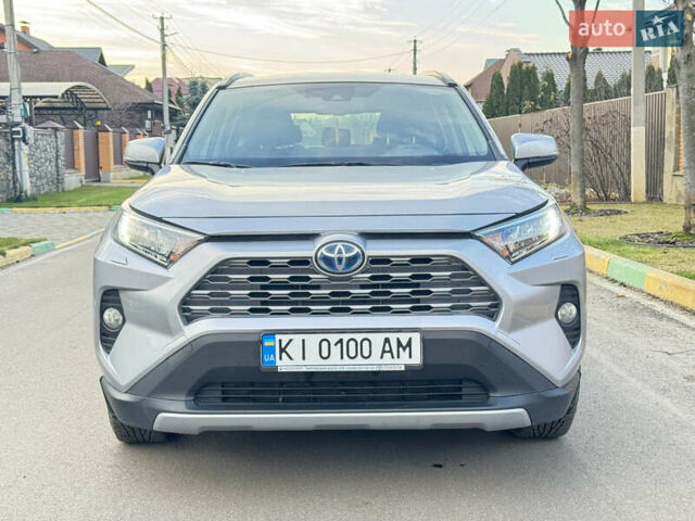 Сірий Тойота РАВ 4, об'ємом двигуна 2.49 л та пробігом 85 тис. км за 31500 $, фото 2 на Automoto.ua