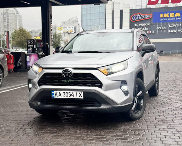 Сірий Тойота РАВ 4, об'ємом двигуна 2.49 л та пробігом 50 тис. км за 26900 $, фото 11 на Automoto.ua