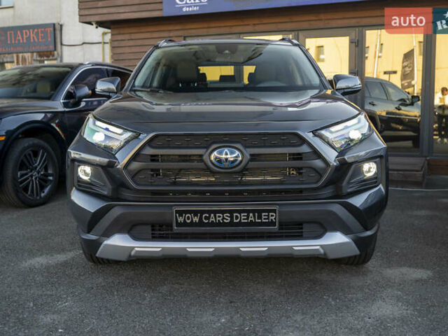 Серый Тойота РАВ 4, объемом двигателя 2.49 л и пробегом 49 тыс. км за 31400 $, фото 1 на Automoto.ua