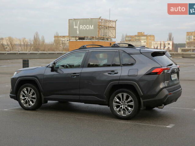Сірий Тойота РАВ 4, об'ємом двигуна 2.49 л та пробігом 48 тис. км за 30000 $, фото 5 на Automoto.ua