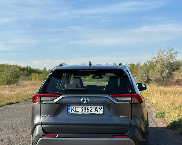 Сірий Тойота РАВ 4, об'ємом двигуна 2.49 л та пробігом 88 тис. км за 31000 $, фото 4 на Automoto.ua