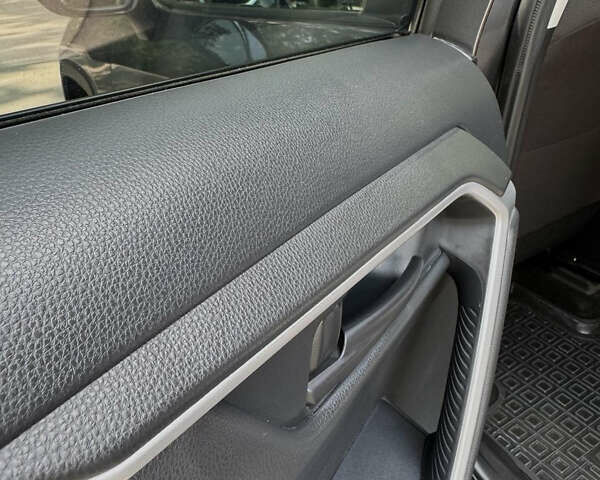 Сірий Тойота РАВ 4, об'ємом двигуна 1.99 л та пробігом 46 тис. км за 27700 $, фото 14 на Automoto.ua