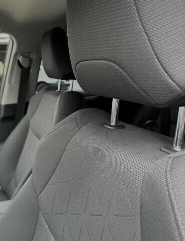 Сірий Тойота РАВ 4, об'ємом двигуна 1.99 л та пробігом 46 тис. км за 27700 $, фото 12 на Automoto.ua