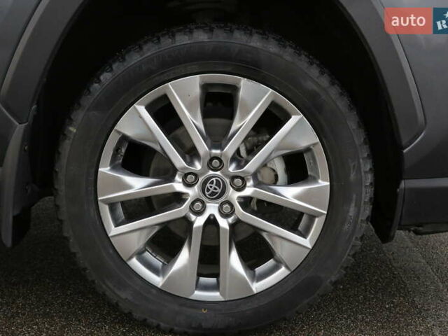 Сірий Тойота РАВ 4, об'ємом двигуна 2.49 л та пробігом 48 тис. км за 30000 $, фото 10 на Automoto.ua