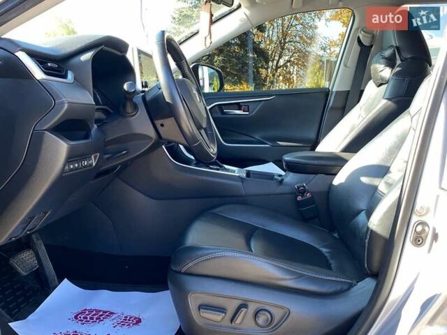 Сірий Тойота РАВ 4, об'ємом двигуна 1.99 л та пробігом 125 тис. км за 29000 $, фото 9 на Automoto.ua