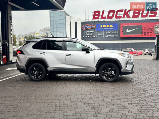 Сірий Тойота РАВ 4, об'ємом двигуна 2.49 л та пробігом 50 тис. км за 26900 $, фото 3 на Automoto.ua