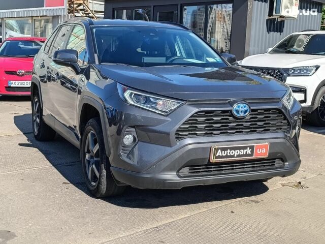 Сірий Тойота РАВ 4, об'ємом двигуна 2.4 л та пробігом 126 тис. км за 28790 $, фото 2 на Automoto.ua